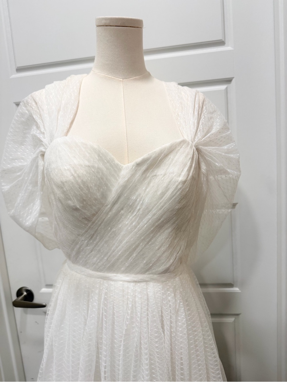 🔥Ethereal White Tulle Midi Dress - Picture 3 of 12
